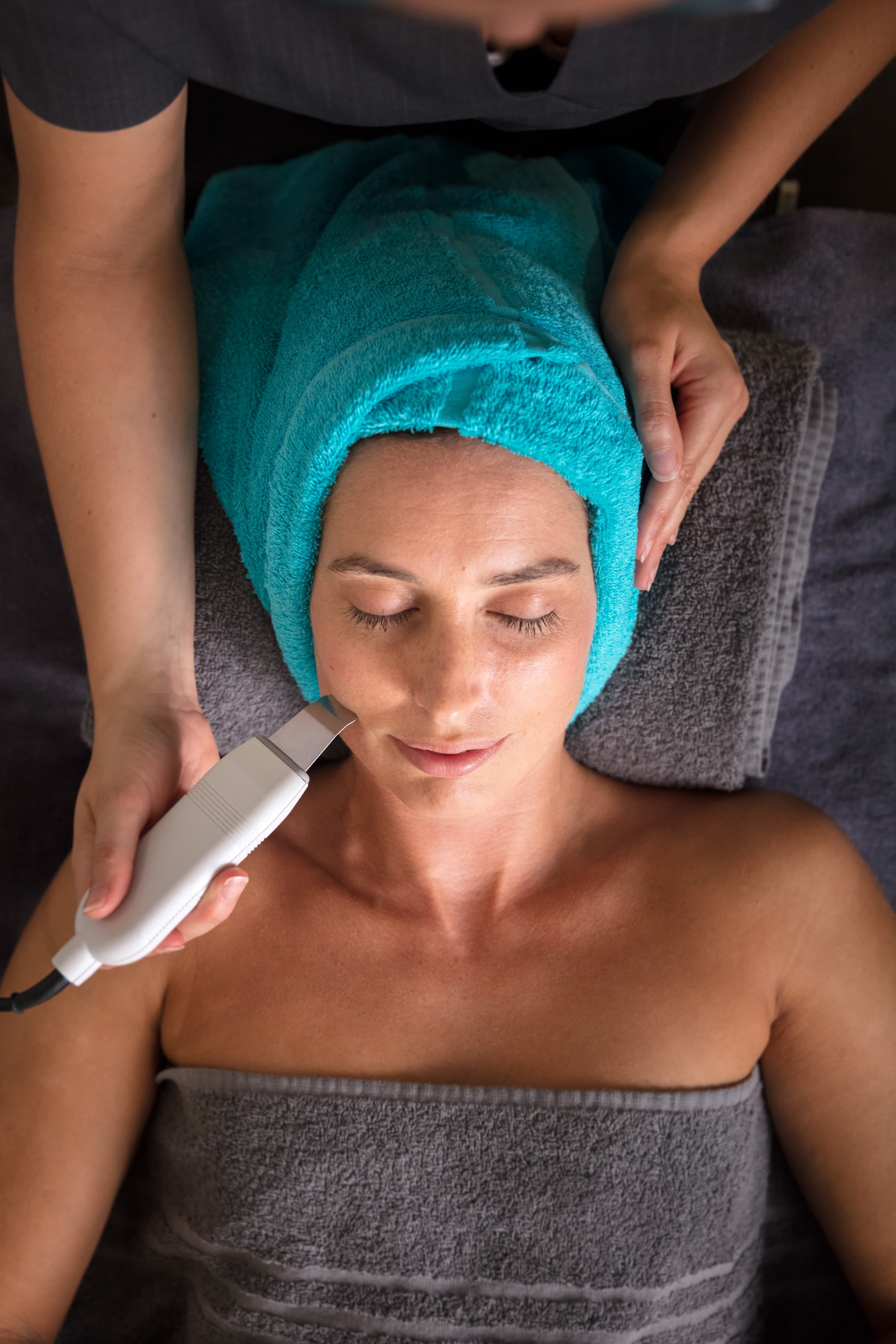 Elemis Expert Tech Facial