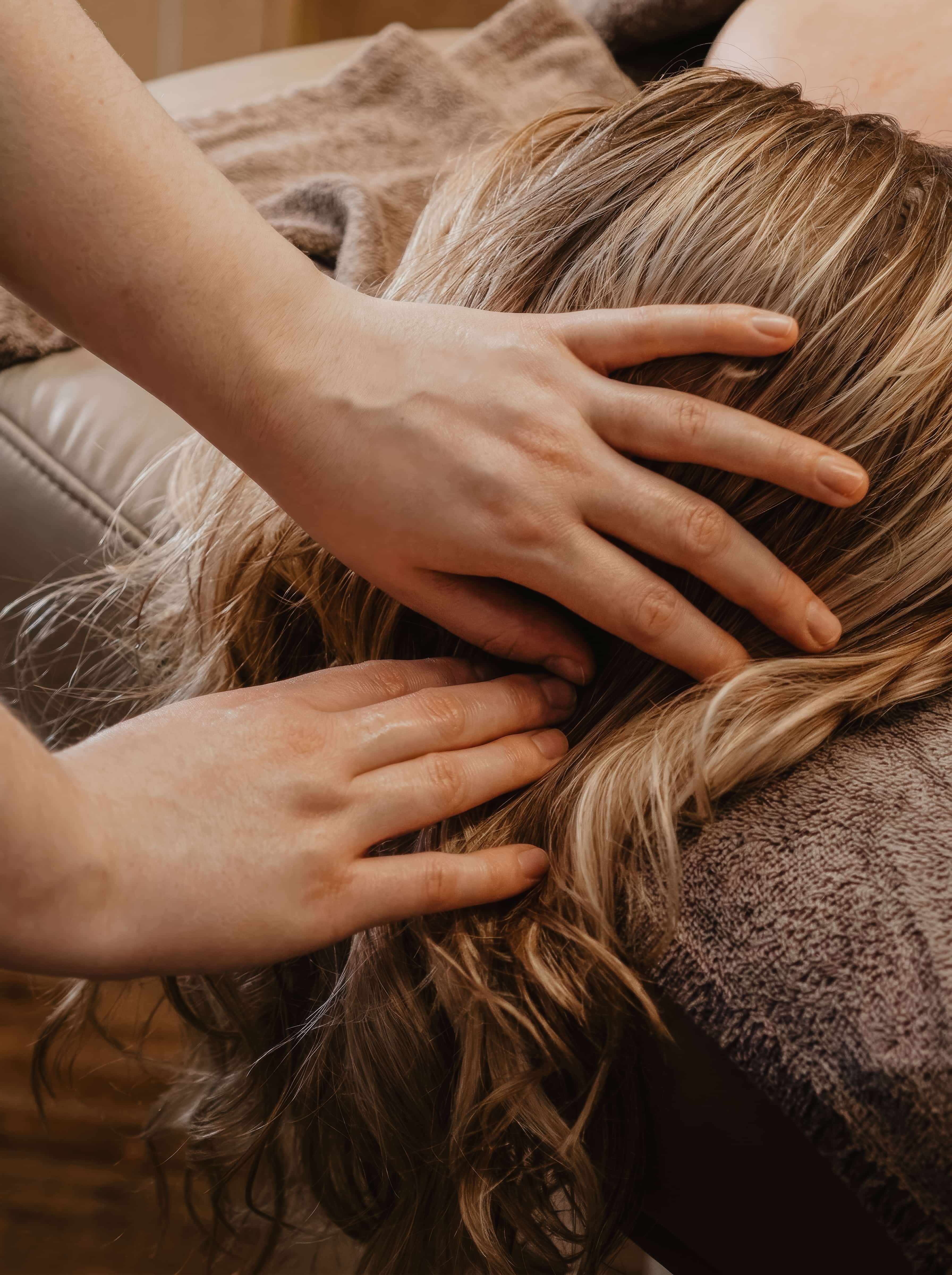 St Michaels Soothing Scalp Massage Escape