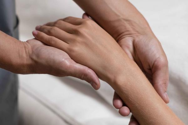 Prana Palm Hand Massage | 30 minutes