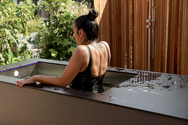 Ice Bath Session 10°C