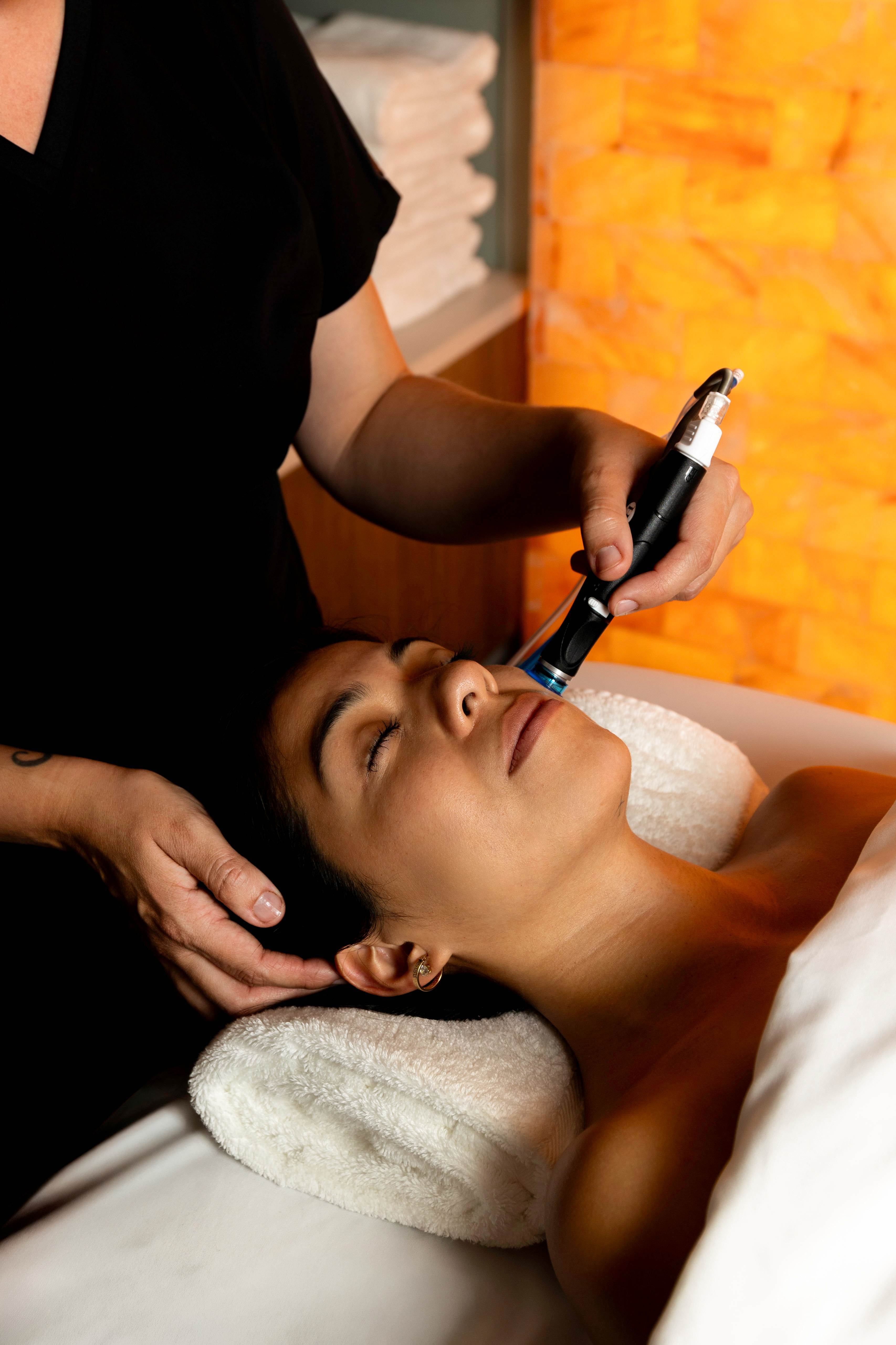 Deluxe HydraFacial - 60min