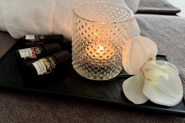 Aroma Oil Massage - 50 Min