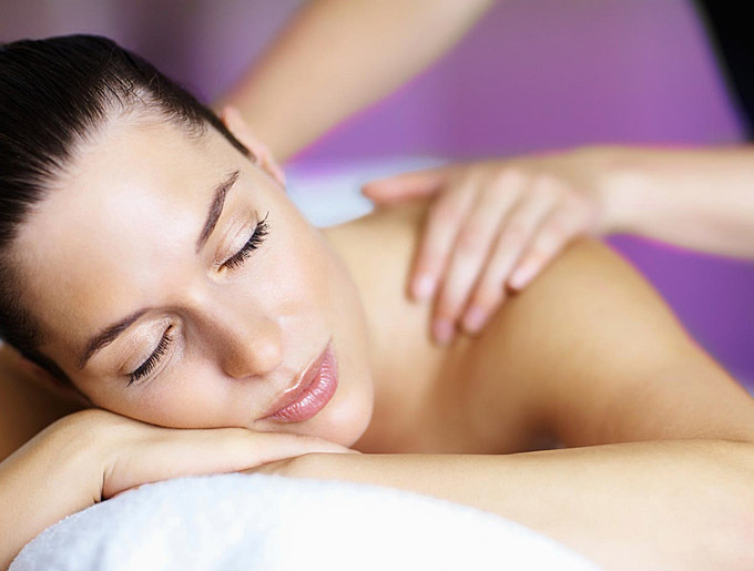 Elemis Expert Deep Tissue Tension Ease Massage 60