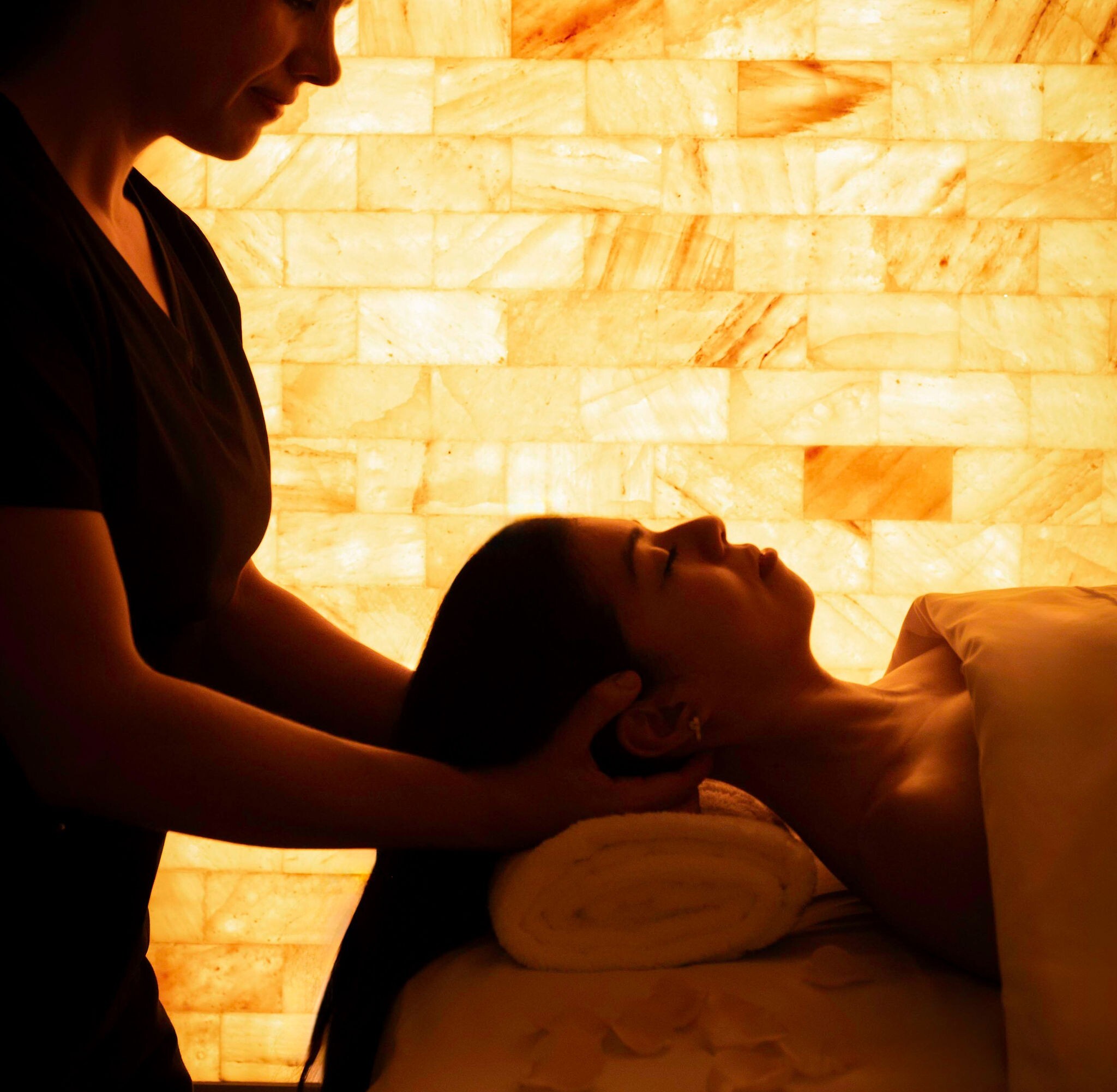 Signature Massage & Mineral Facial - 90min