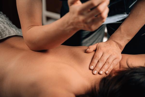 OSKIA & Theragun Hot Stone Deep Tissue Massage