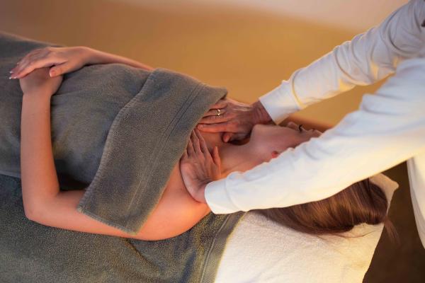 "Spa Special 4" Gesichtsmassage - 25 Minuten