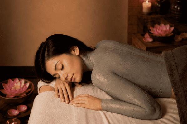 Offer | Weekday Autumn Rest - Siamese Clay Detoxifying Scrub & Wrap