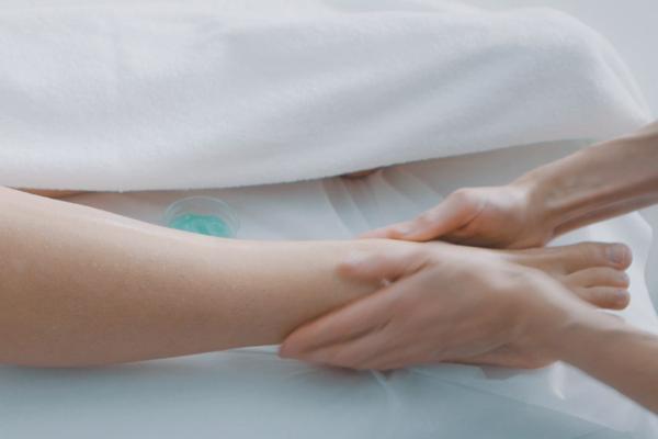 Peaceful Pregnancy Massage