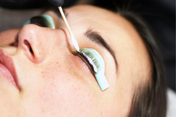 Eyelash Tint