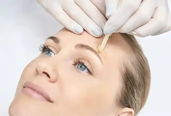 Eyebrow Shape (Wax)