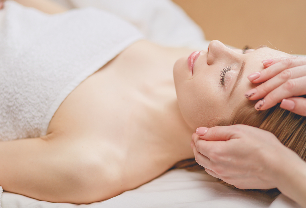Face, Neck & Scalp Massage (25 minutes)