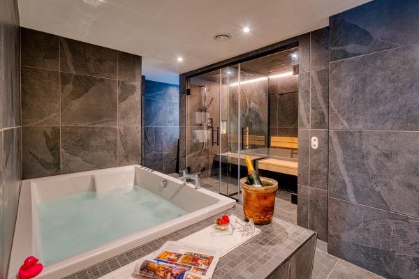 Romantic Overnight Spa Package