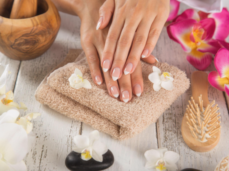 Luxury Manicure