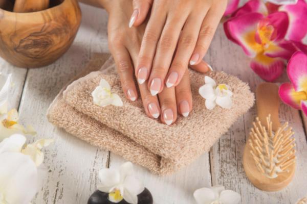 Luxury Manicure