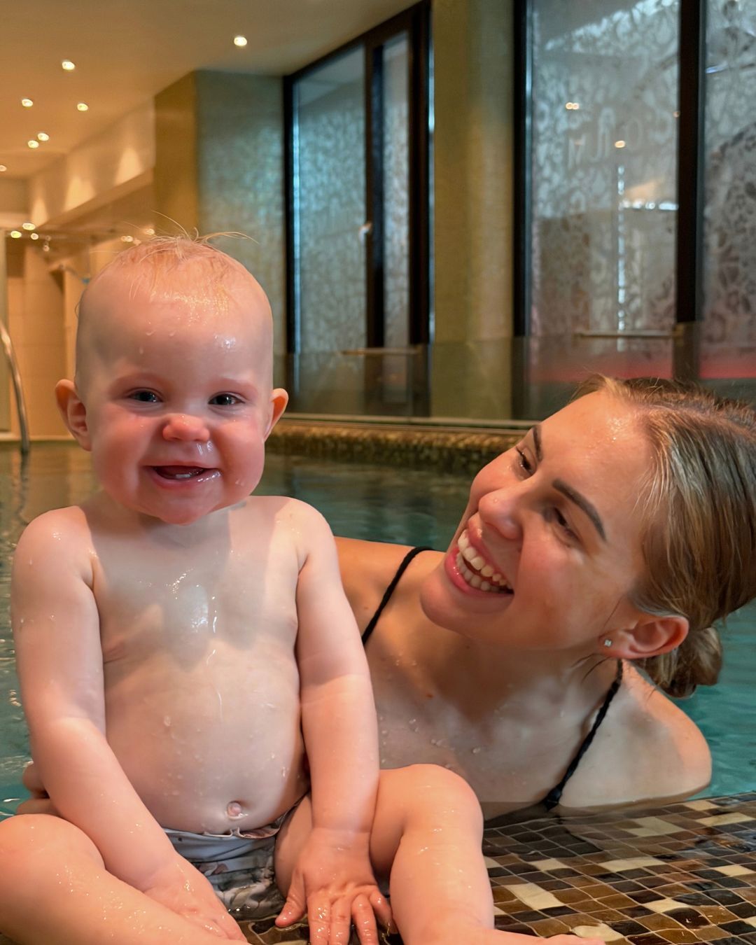 BABYSPA & FROKOST - 2 VOKSNE