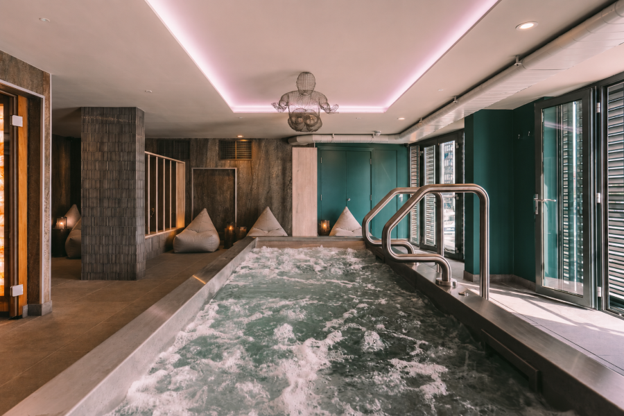 Wallow Wednesdays: Complimentary Bellini With Your Spa Experience