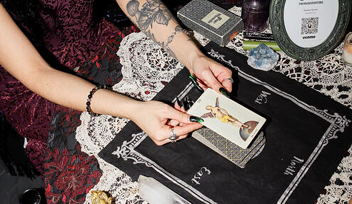 ✦ Tarot for Self-Care: An Autumn Ritual
