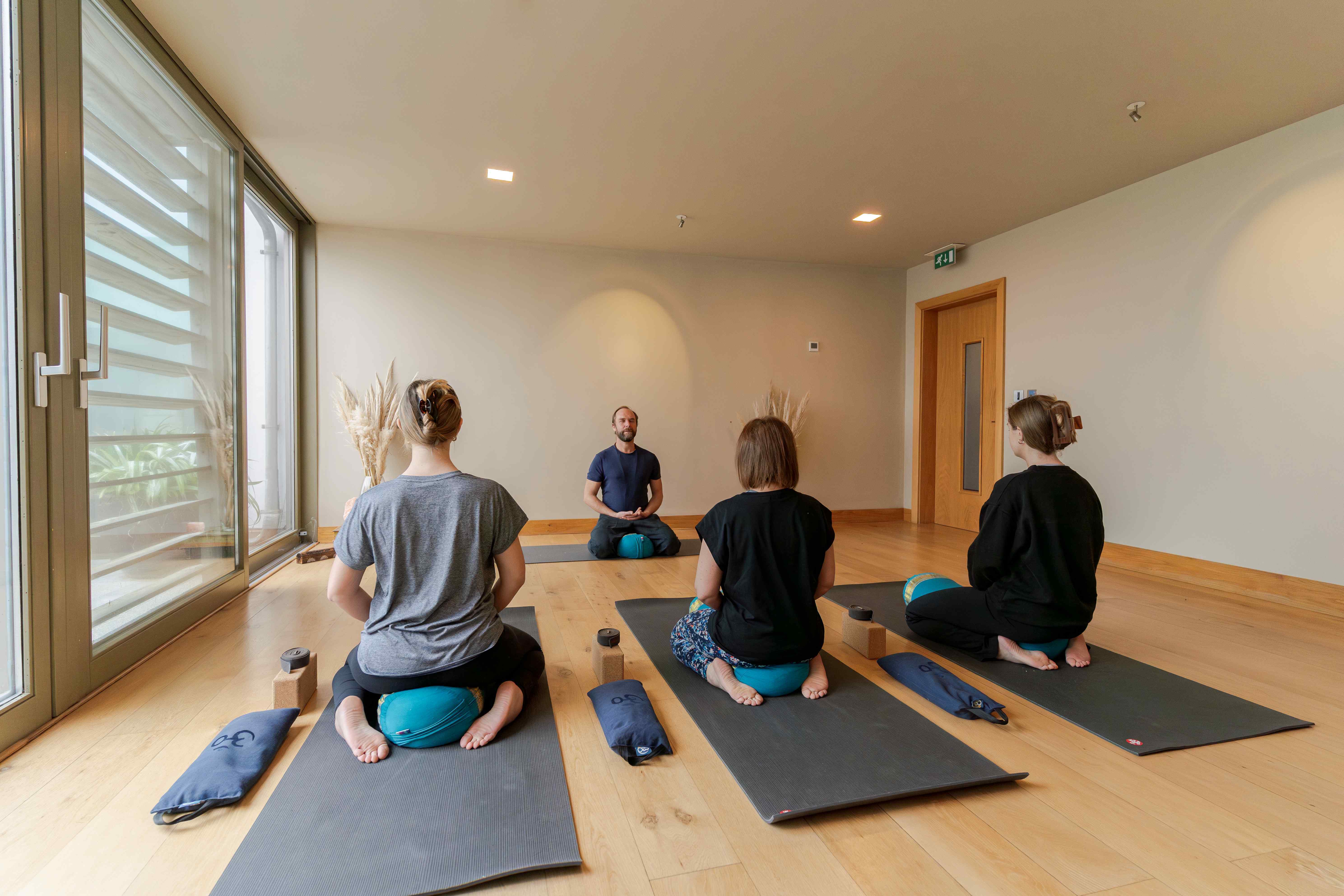 Yoga: Small Group (2 - 4 Guests)