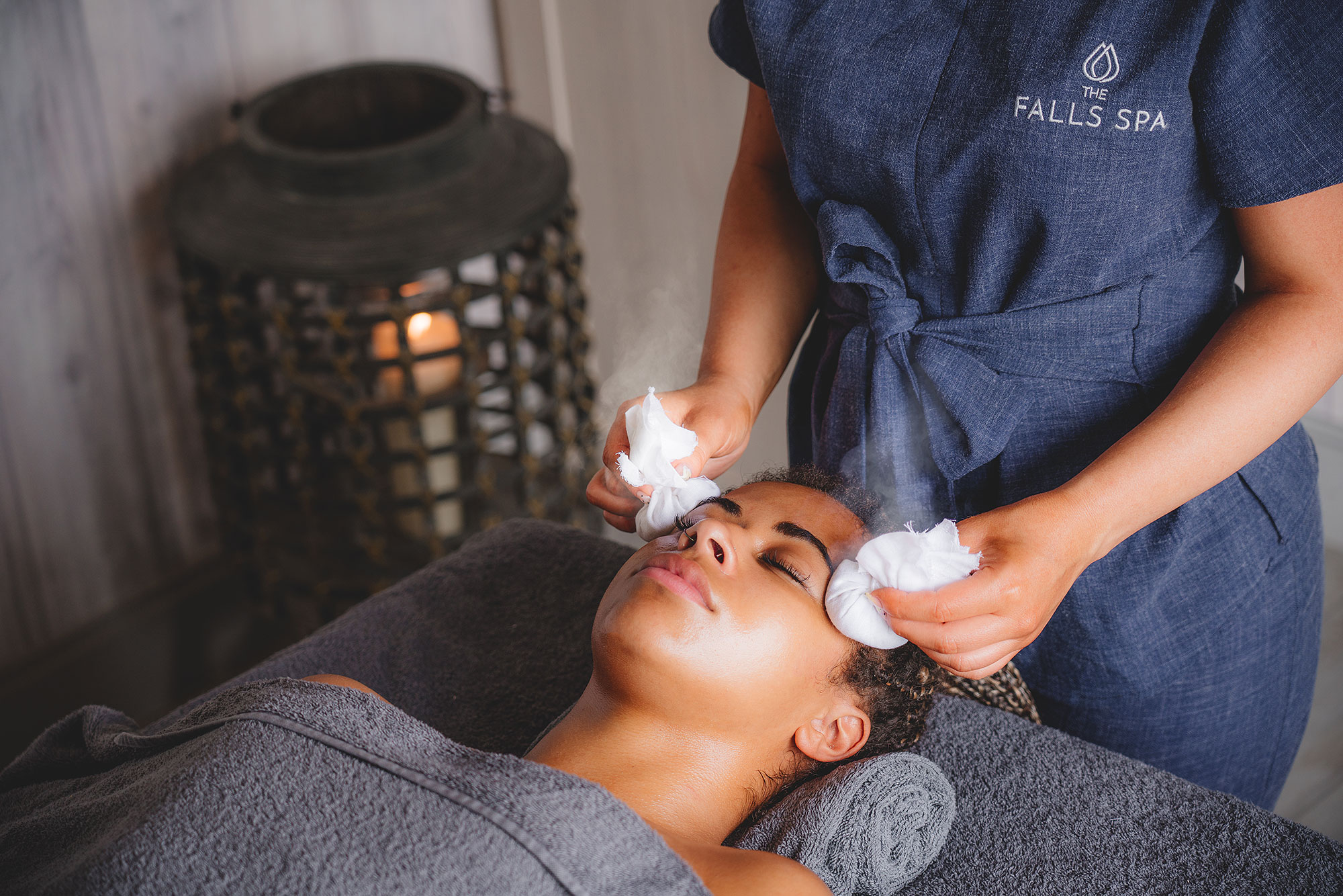 Ishga Hot Poultice Massage - Deeply Relaxing Body & Mind Detox
