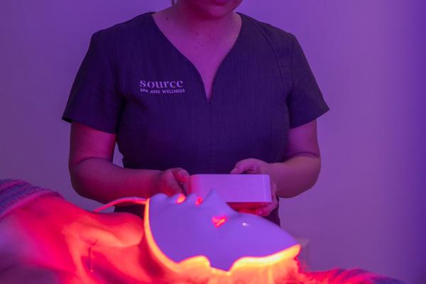 Foaming Enzyme Optimising Treatment with LED mask - 60 minutes