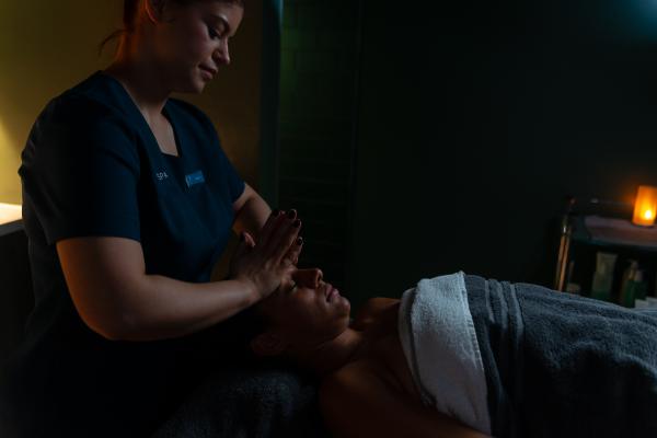 Elemis Pro Glow Renewal Facial 55 Minutes