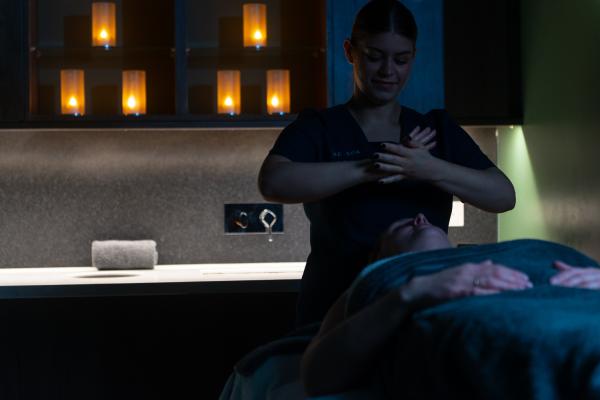 Luxury Face and Back Ritual 55 Minutes