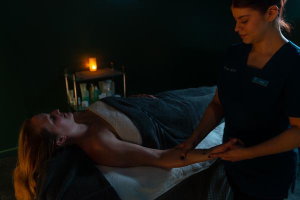 Rowton Hall Back, Neck, Shoulder and Scalp Massage 40 Minutes