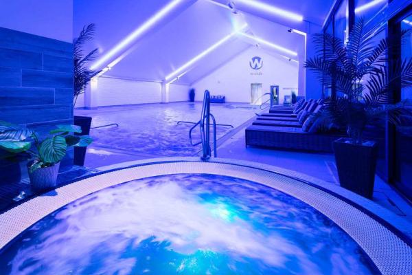 Weekday Swim Spa Dine