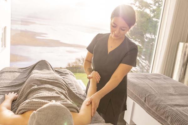 Radiant Glow Body Scrub - 60 minutes