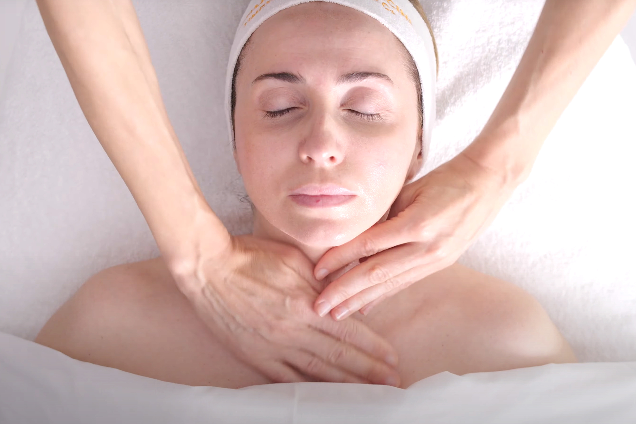 Spa Prescriptive Express Facial - Royal Jelly