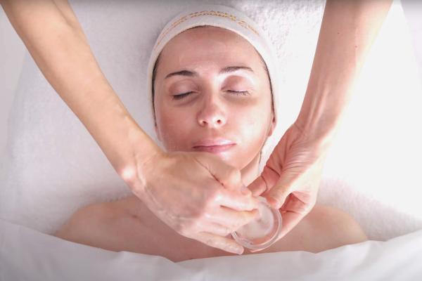 Spa Prescriptive Facial - Royal Jelly