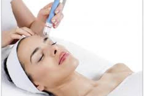 60' Cryo Lifting Facial