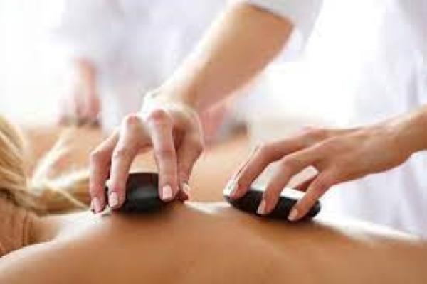 Elemis Deeper Than Deep Back, Neck & Shoulder Hot Stone Massage
