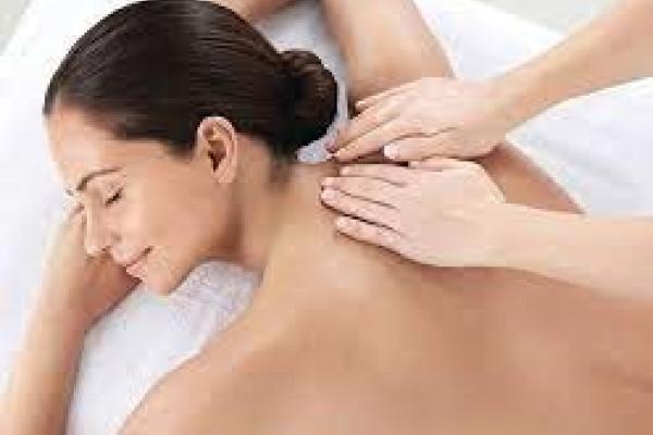 Elemis Freestyle Back, Neck & Shoulder Deep Tissue Massage