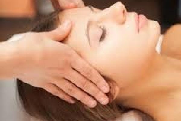 Elemis Soothing Sleep Back, Neck & Shoulder Massage including Oriental Scalp Massage