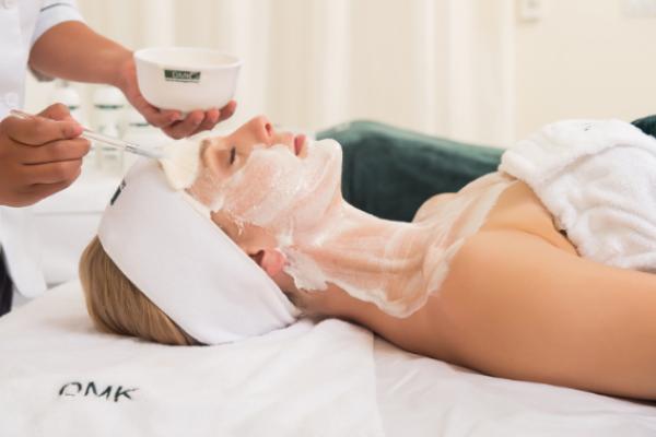 DMK Enzyme Therapy 90 min -kasvohoito
