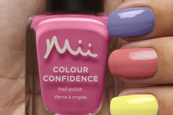 Superhero Luxury Manicure (with gel polish) 75 min