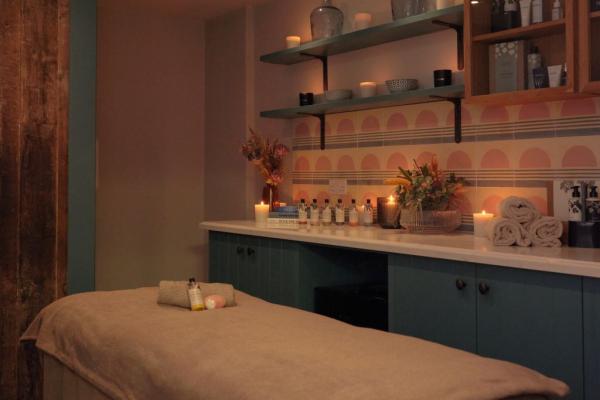 60 Minute Lava Shell Massage