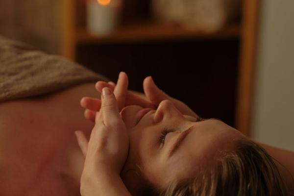 Cowshed Signature Facial