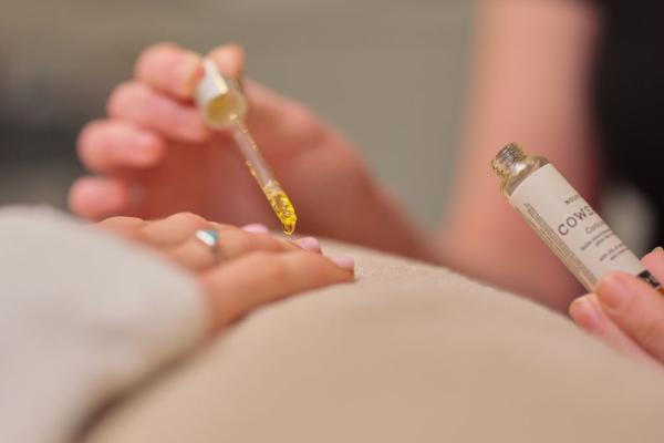 Ultimate Cowshed Manicure