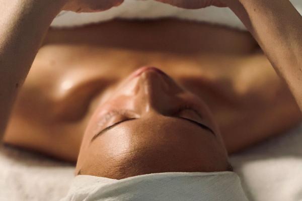 OSKIA Nurturing Mother to Be Massage