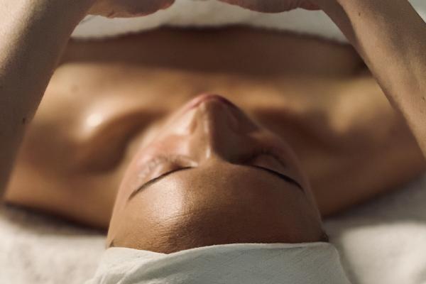 OSKIA Pure & Revive Facial