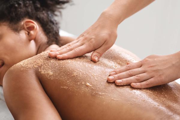 Radiant Glow Back Scrub 30mins