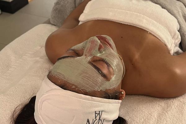Le Grande Classique - Deep Pore Cleansing, Restoring and Relaxing Facial 70min