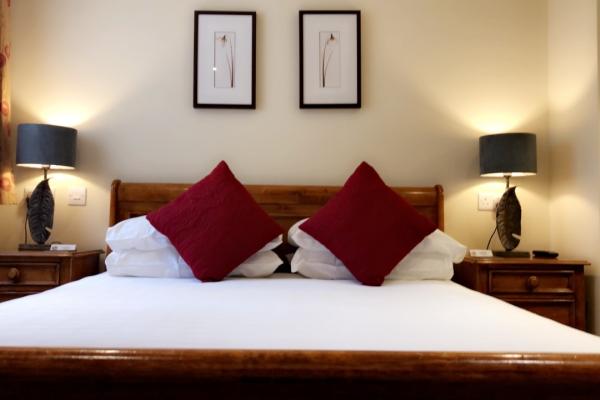 "Dine & Stay" for 2 Voucher