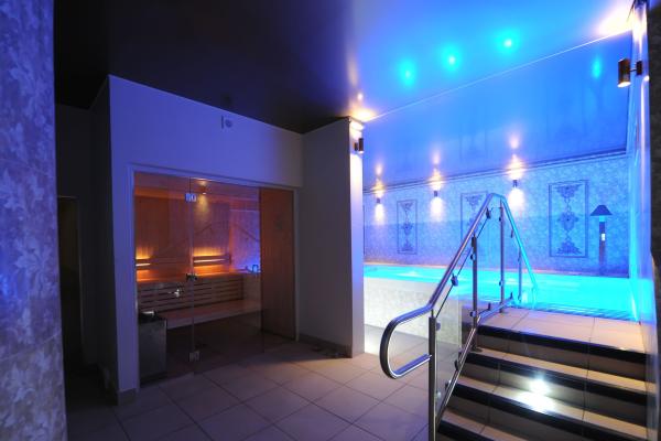 Luxury Pedicure & Gel Polish