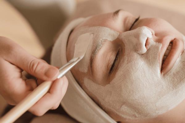 OSKIA 10 to 15 years old Young Skin Facial