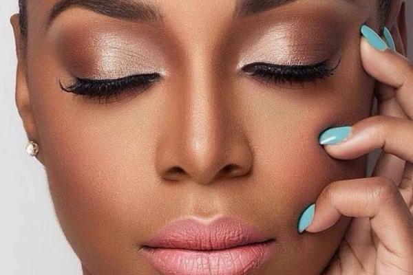 Make up Application