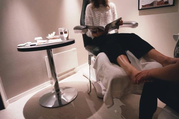 SPA FOTPLEIE UTEN LAKK