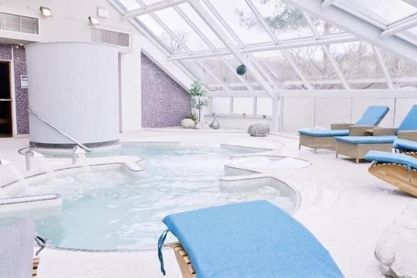 Spa Access - 1 Hour **Online Booking Only**